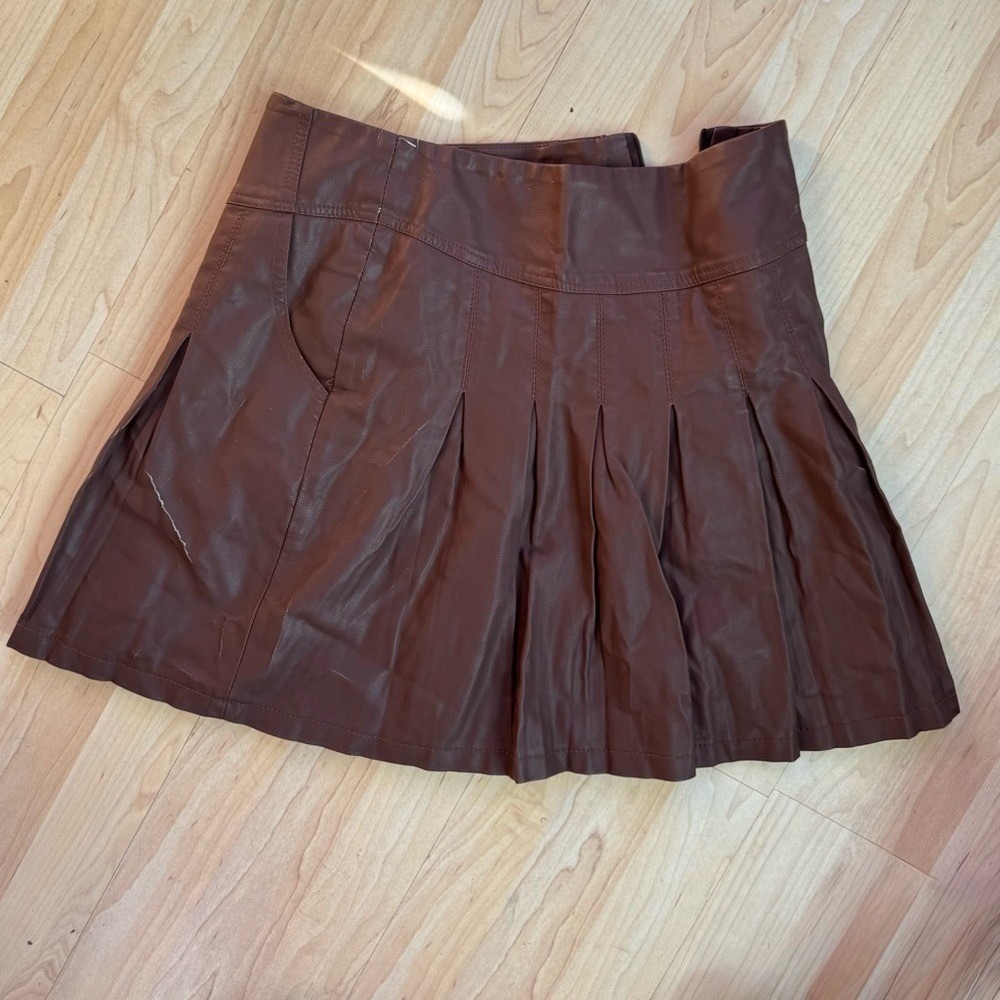 Y&F Mini Skirt Pleated Pleather Brown Women's Sz Large Goth Twee Y2K